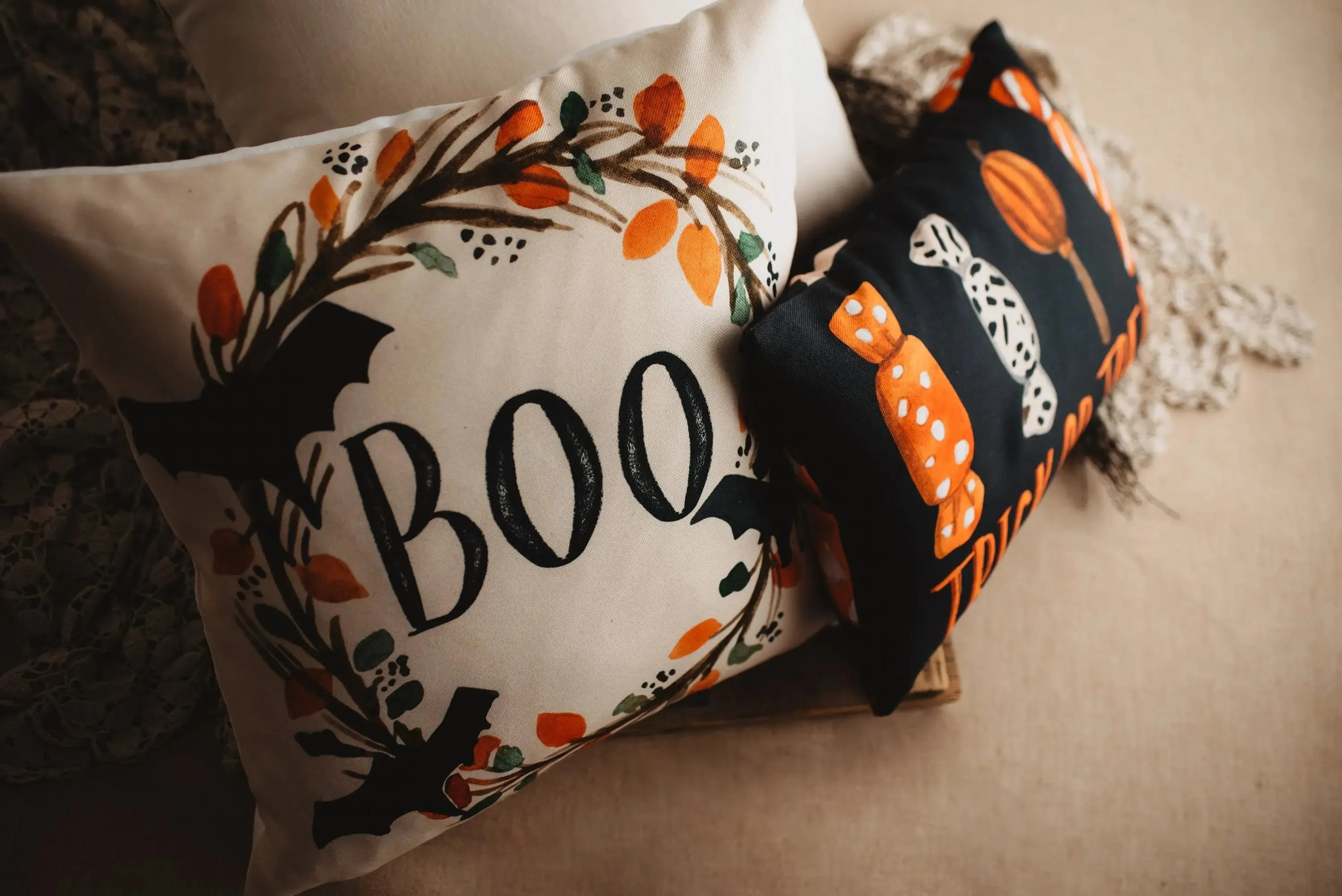 Boo Halloween Wreath Pillow Cover |  Fall decor | Farmhouse Pillows | Country Decor | Fall Throw Pillows | Cute Throw Pillows | Gift for her