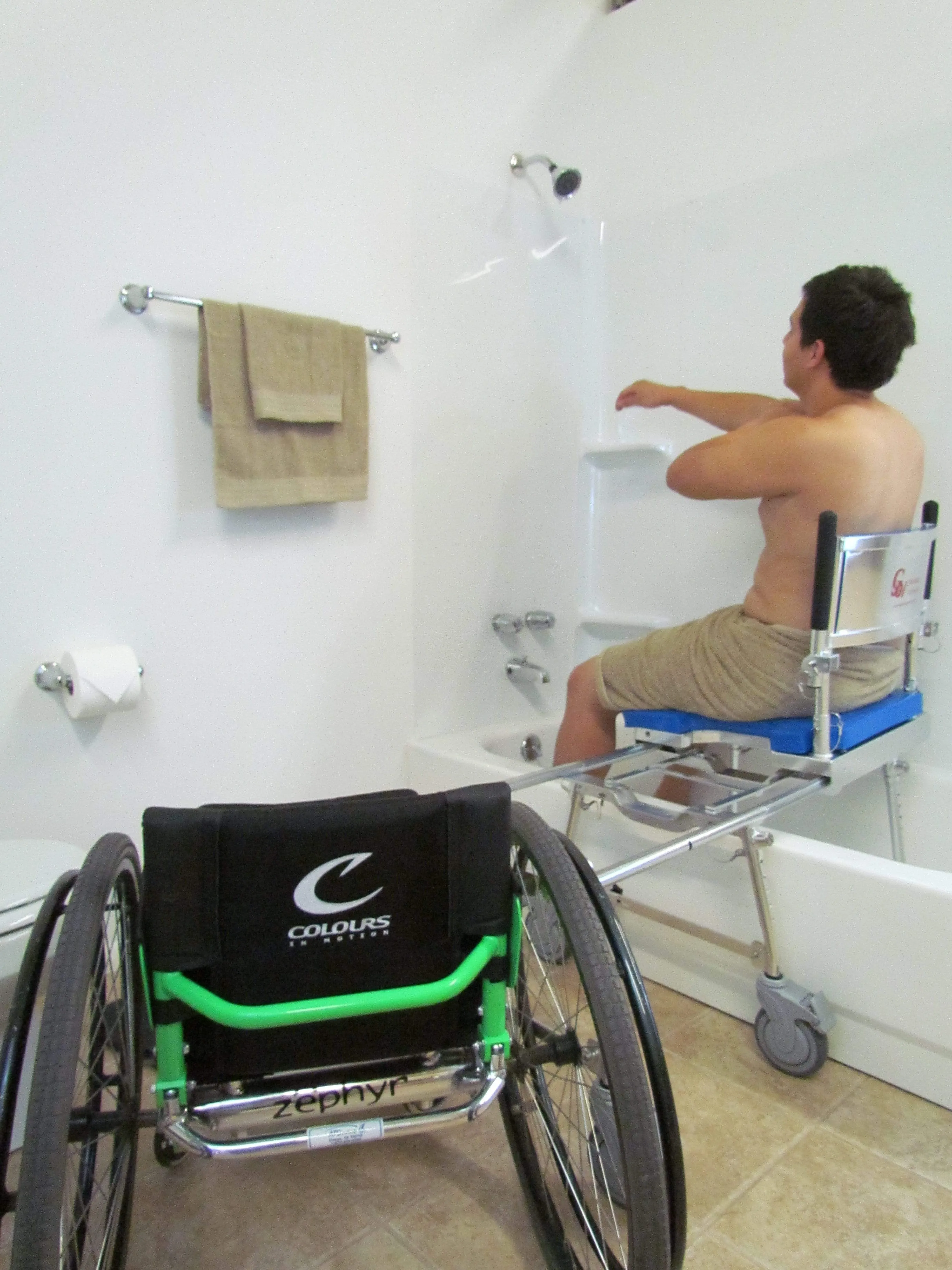 GO-ANYWHERE COMMODE, SHOWER 'N TUB CHAIR (CST)