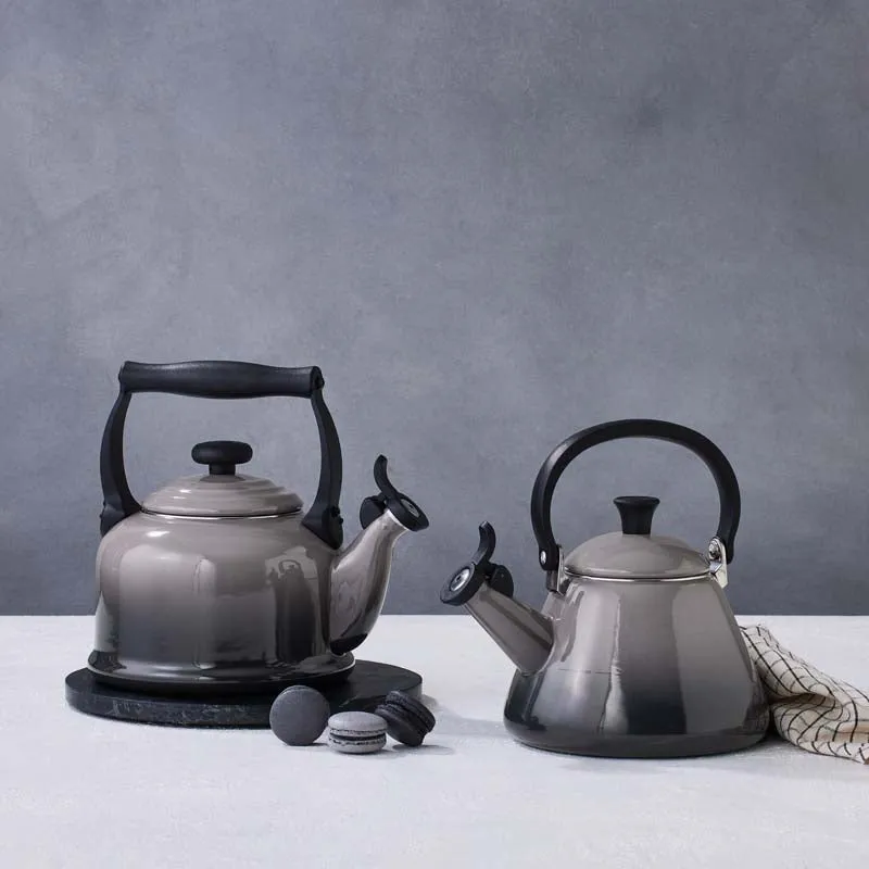 Le Creuset Kone Kettle with Fixed Whistle 1.6 litre Flint