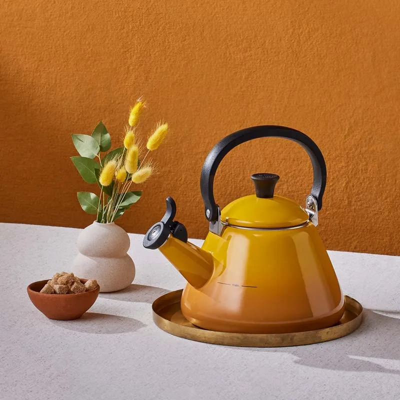 Le Creuset Kone Kettle with Fixed Whistle 1.6 litre Nectar