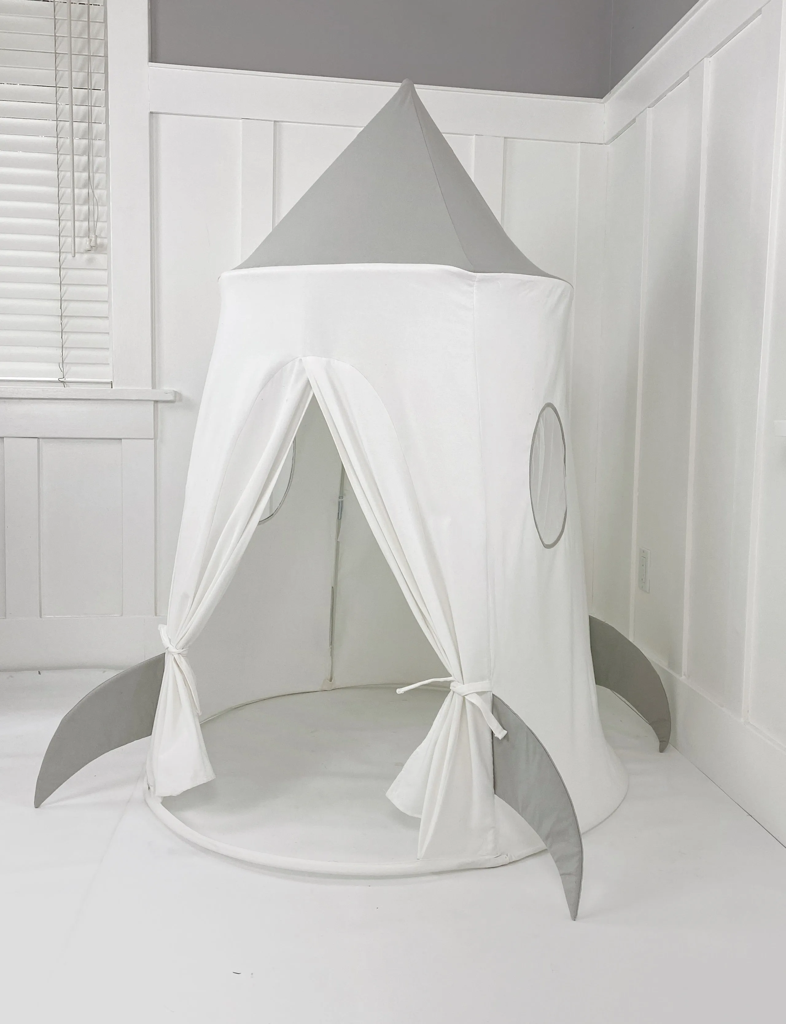 Spaceship Play Tent