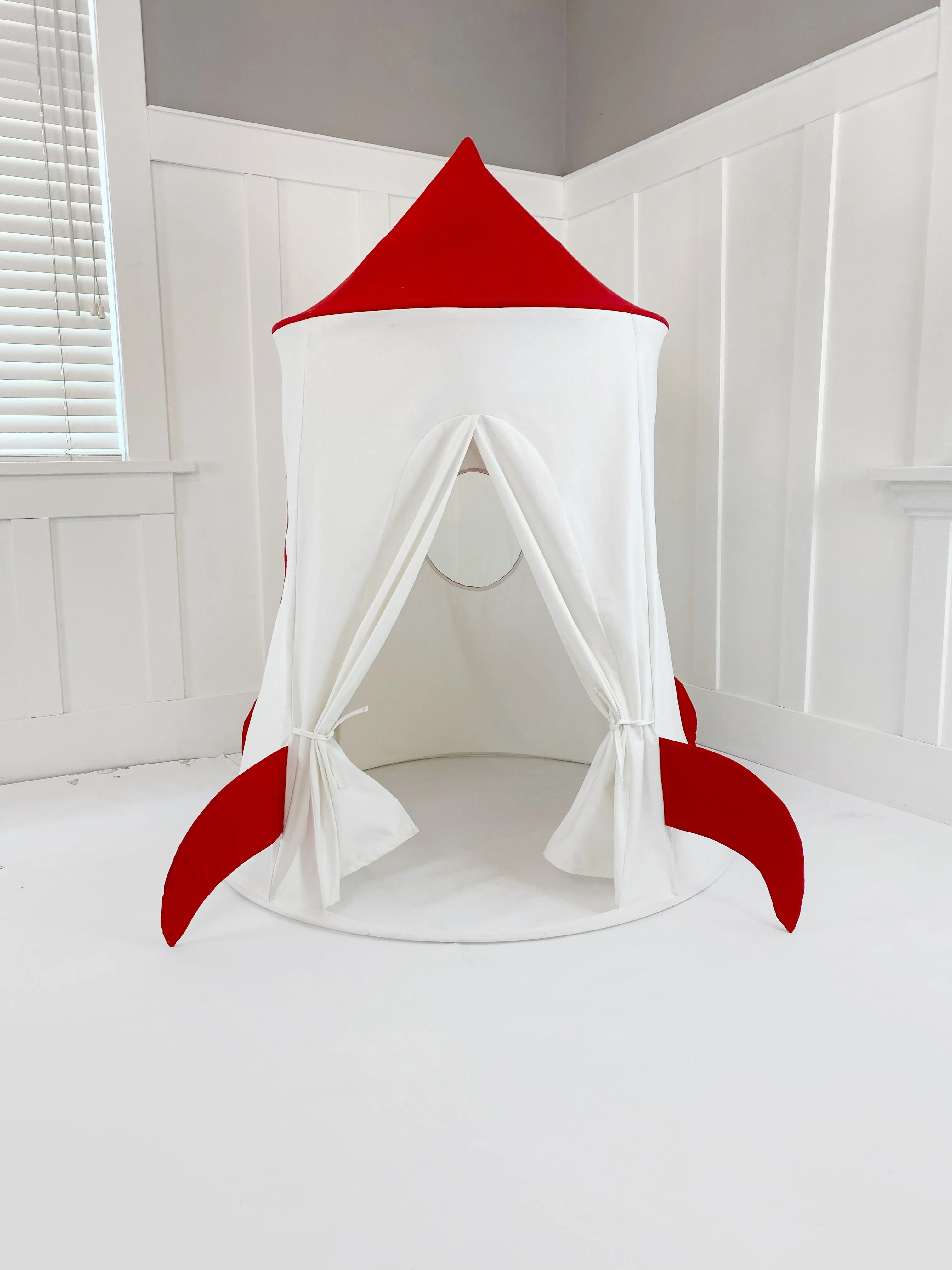 Spaceship Play Tent